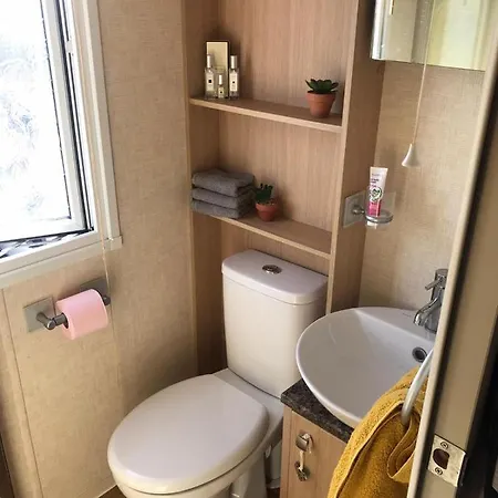 Campsite Maestrat Park Static Homes, Motorhomes, Caravans & Tents