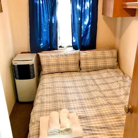 Maestrat Park Static Homes, Motorhomes, Caravans & Tents * San Jorge (Castellon)