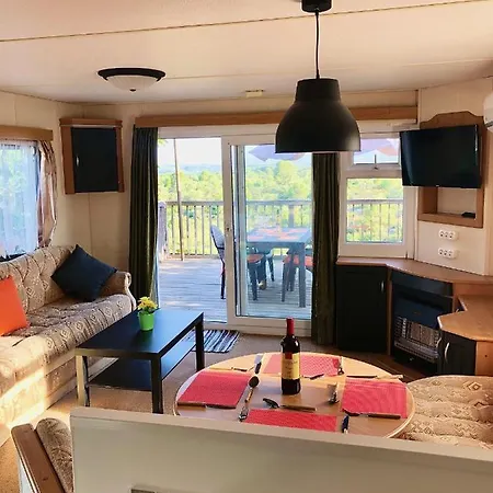 Maestrat Park Static Homes, Motorhomes, Caravans & Tents * San Jorge (Castellon)